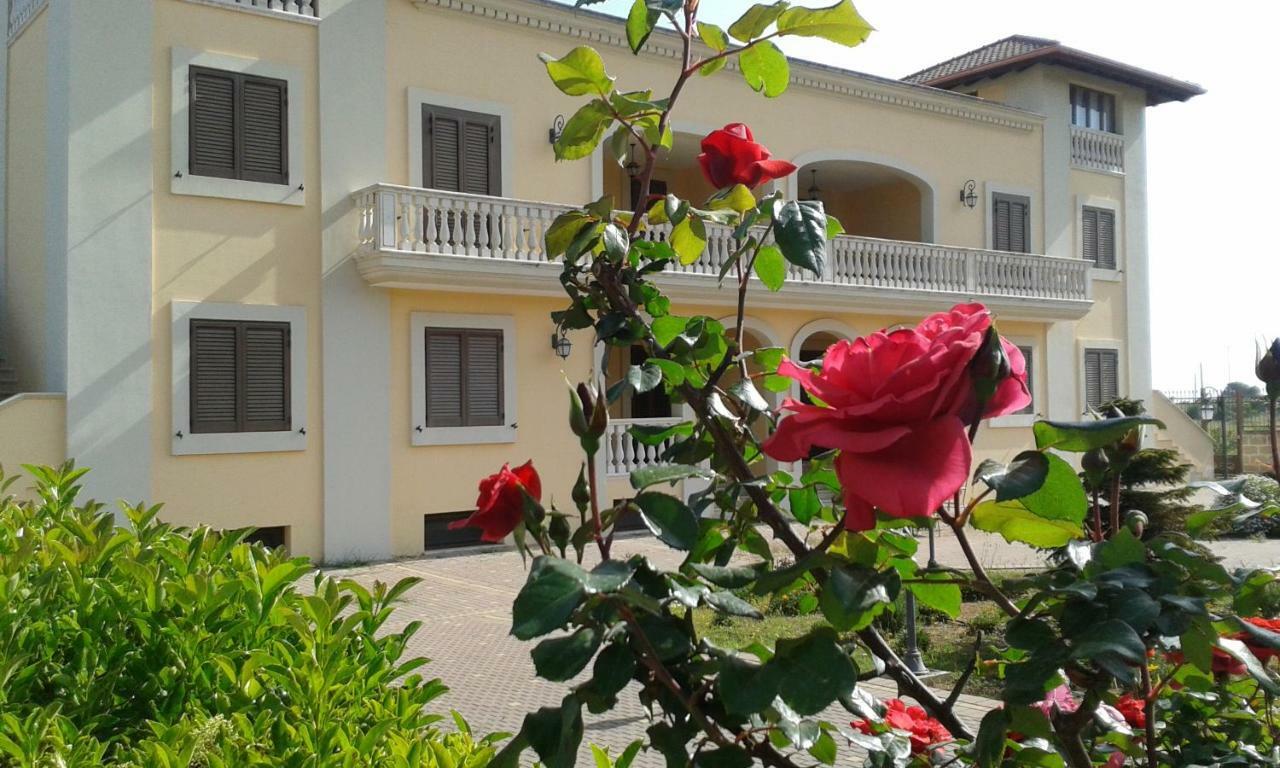 Villa Belvedere นาร์โด ภายนอก รูปภาพ
